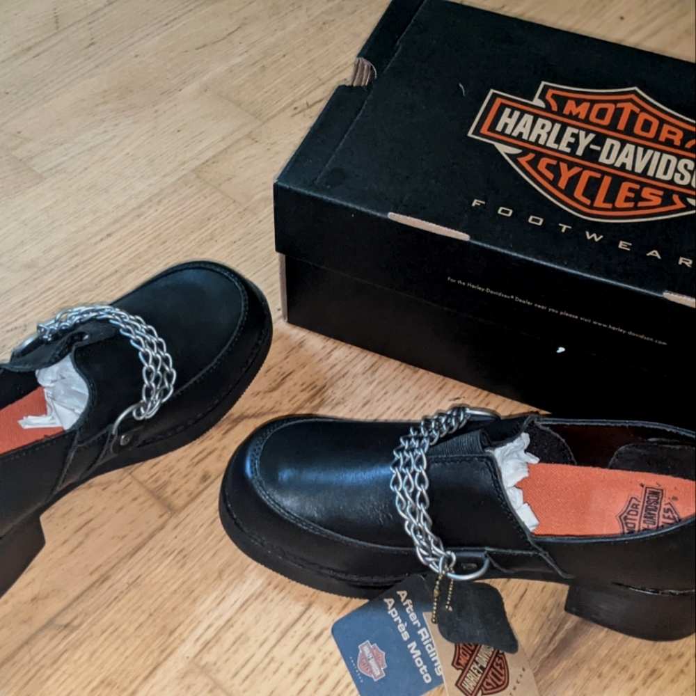 Size 9 Harley-Davidson leather boots for women